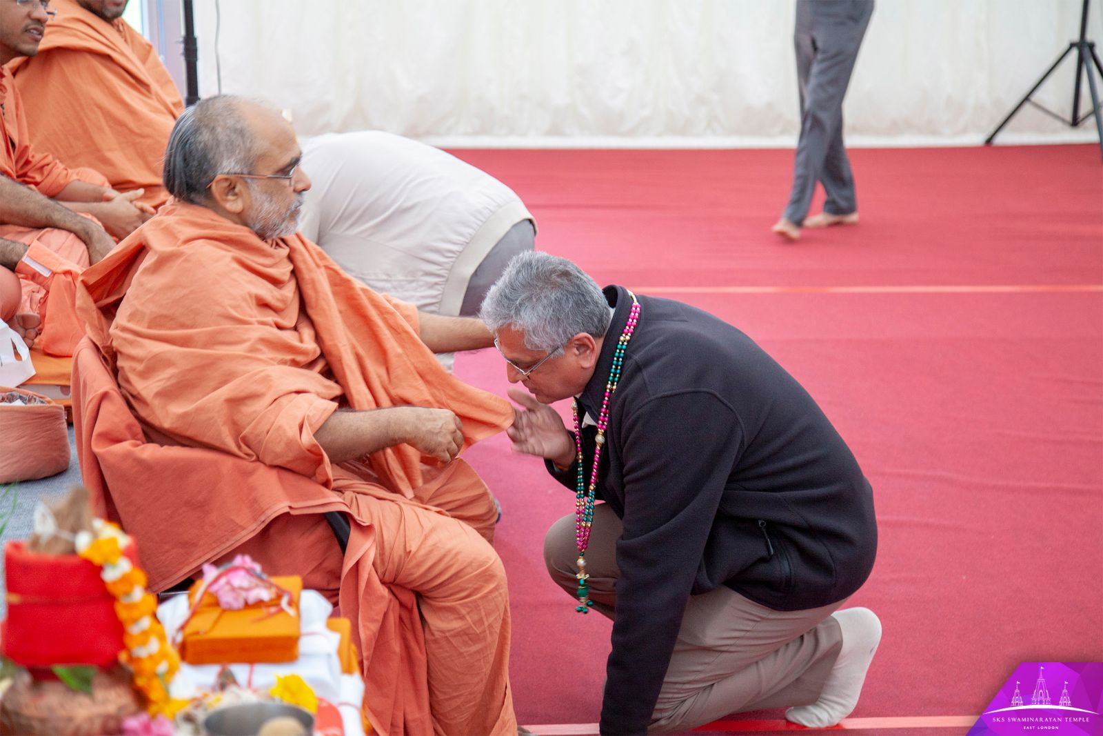 ©1987-2017 SKS Swaminarayan Temple East London